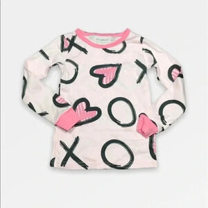 4/$20🥳 Hugs & Kisses Light Pink Long  Sleeve Shirt